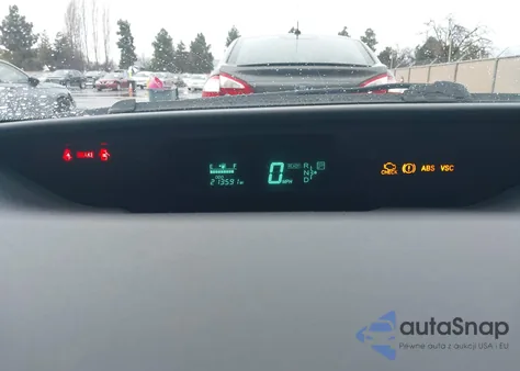 2005 Toyota Prius z USA, uszkodzony, nr VIN JTDKB20UX53068538